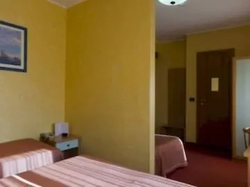 Hotel Ghirlanda 3*